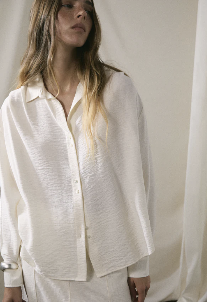 Camisa fluida pliegues